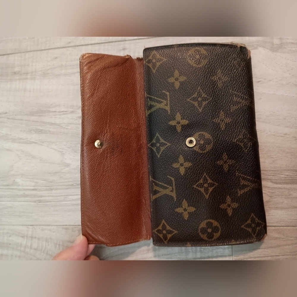 Louis Vuitton Monogram Canvas Porte Tresor International Wallet - Picture 9 of 15